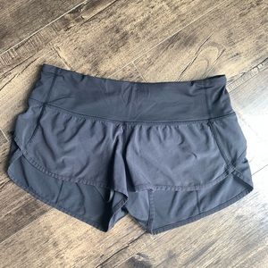 Lululemon speed up short, size 6